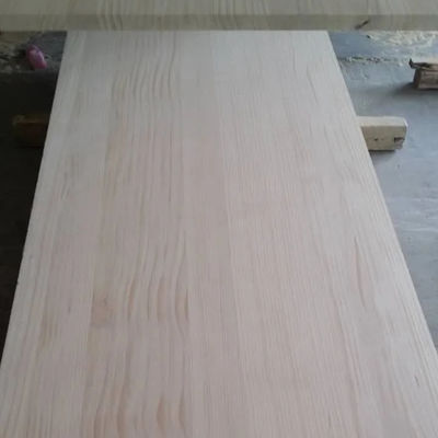 Planche de bois de pin massif personnalisable avec un style de conception traditionnel et une qualité de bois AB