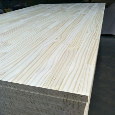 Panneaux de bois de pin certifiés FSC Style de conception traditionnel