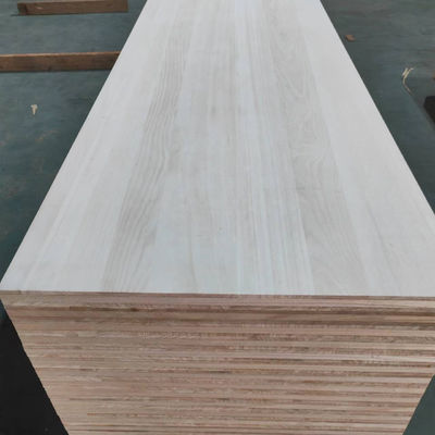 Taux d'humidité de 8% à 12% en bois de paulownia