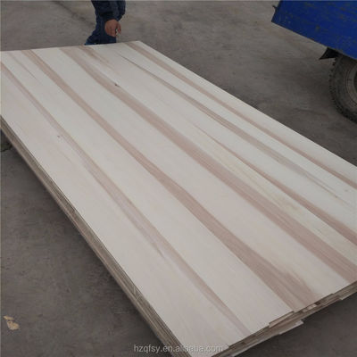 100 mm-2440 mm de longueur en bois de peuplier blanchi pour le salon