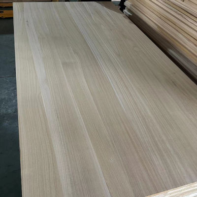 Taux d'humidité de 8% à 12% en bois massif en prime Panneaux en bois de paulownia pour la décoration intérieure