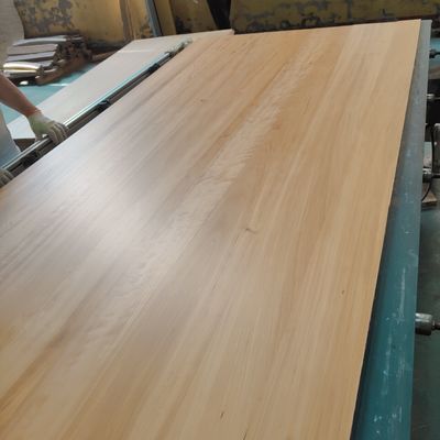 Plaque de peuplier à revêtement UV hautement brillant avec certification FSC et teneur en humidité de 8% à 12%