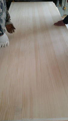 Tableau de bois de pin personnalisable en bois massif de pin avec une densité de 480 à 550 kg/m3