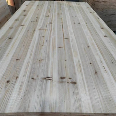 Capacité de résolution de projets de conception traditionnelle de panneaux en bois massif
