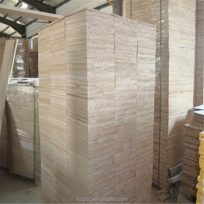 Plaque à joints à doigts de paulownia personnalisée pour la fabrication de meubles épaisseur 3 mm-50 mm