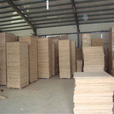 Planches en bois massif bois de paulownia en 1220*2240 mm Taille et densité 300-310 kg/m3