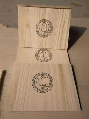 Logo personnalisé Taekwondo planches de rupture en bois couleur naturelle bois de paulownia