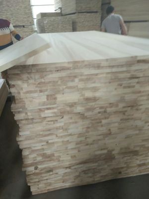 Construction de bâtiments FSC 100% certifié Panneau en bois massif à doigts droits de peuplier