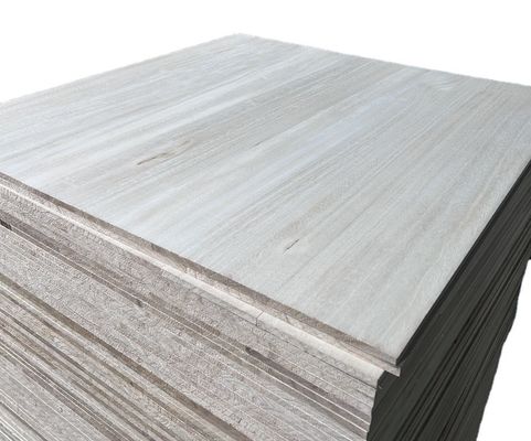 Taille personnalisée Paulownia Bois joint avec bois massif de couleur naturelle
