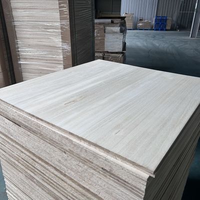 Taille personnalisée Paulownia Bois joint avec bois massif de couleur naturelle
