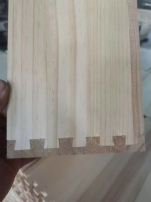 Taille personnalisée Boîte de nid d'abeille naturel/blanchi Boîte de ruche en bois de pin avec quatre cadres