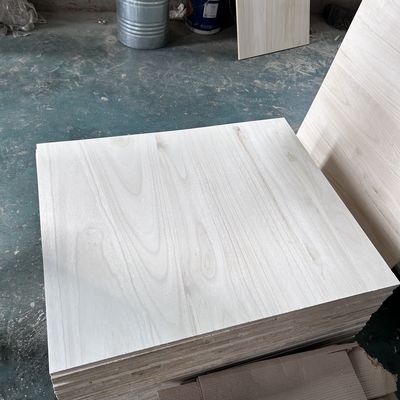 AA Panneau en bois Paulownia Chinese Paulownia 2440x1220 ou 1200x600 ou personnalisé
