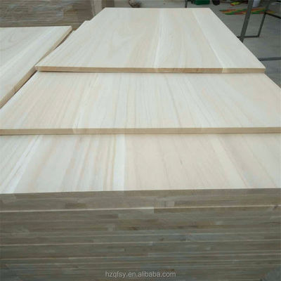 Surface poncée bois de paulownia lisse Prix pour les besoins de décoration de maison de couleur naturelle