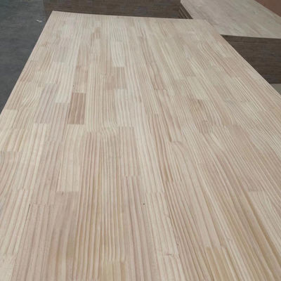 Conception traditionnelle: planche commune en bois de pin européen 2440x1220 mm ou taille personnalisée