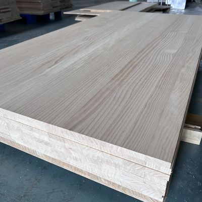 Conception traditionnelle: planche commune en bois de pin européen 2440x1220 mm ou taille personnalisée