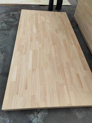 Conception traditionnelle: planche commune en bois de pin européen 2440x1220 mm ou taille personnalisée