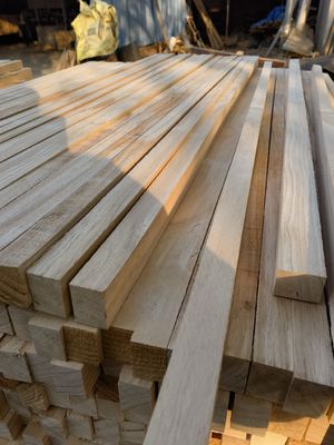 Meubles d'intérieur Zealand Pine Radiata Pine Square Solid Wood Strips Boards AA AB BB