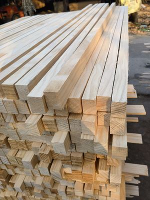 Meubles d'intérieur Zealand Pine Radiata Pine Square Solid Wood Strips Boards AA AB BB