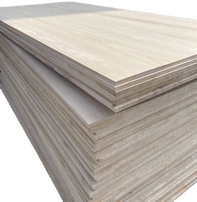 Paulownia bois brut séché bois scié pour la construction planches en bois massif planches en bois