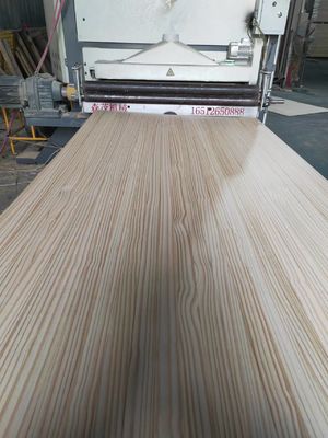 Conception traditionnelle de panneaux en bois massif d'épaisseur de 6 mm pour la rénovation d'atelier