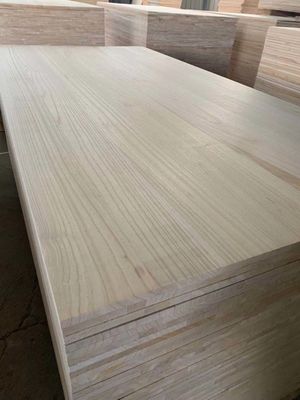 Moderne design Paulownia planche de bois Mètre cube avec support technique en ligne et durable