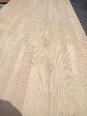 Radiata bois de pin à doigts joints planches de bois pour la capacité de solution de projet intérieur