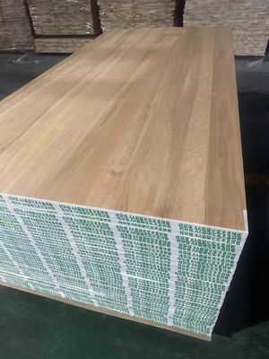 Panneau de bois de peuplier carbonisé Largeur 100-1220 mm Avec support technique en ligne