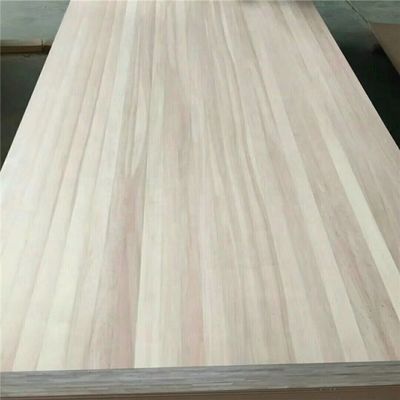 Planche de bois massif de peuplier 4X8 pour la résolution de projets Capacité certifiée FSC