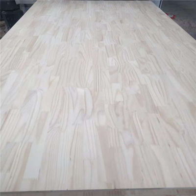 Tableau joint à doigts Finition et surface propre pour le pin Paulownia Poplar bois de caoutchouc