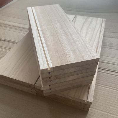 Panneau de rangement de première classe en bois léger pour les tiroirs des armoires
