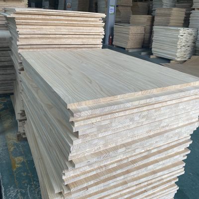 Bois de pin de texture naturelle avec pièces détachées gratuites et service après-vente