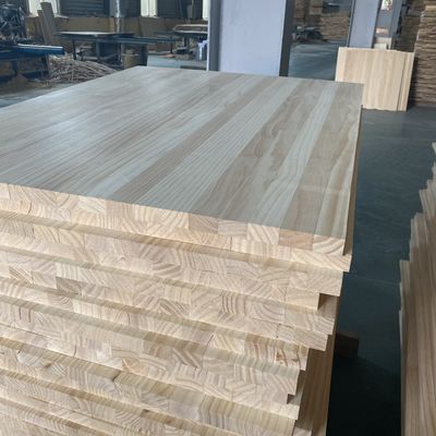 Bois de pin de texture naturelle avec pièces détachées gratuites et service après-vente