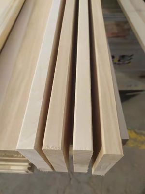 Panneaux en bois massif de couleur naturelle ou blanchi