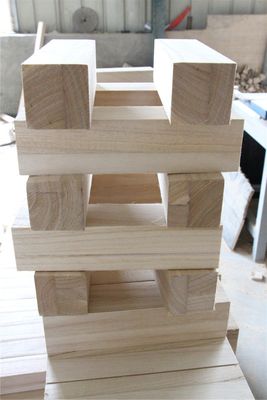 100 mm-2440 mm de longueur en bois de peuplier blanchi pour le salon