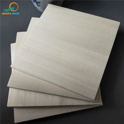 280-300 kg/Cbm Densité bois de peuplier Bois pour projets de travail du bois