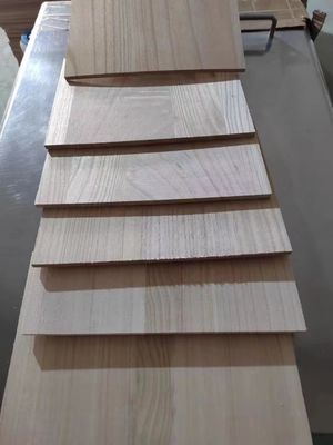 100 mm à 2440 mm Longueur Qingfa FSC 100% Paulownia Pine Bois de Karaté Taekwondo