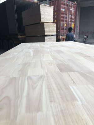 Panneau en bois massif carbonifié sur mesure 1220x2440mm Panneau en bois dur en caoutchouc