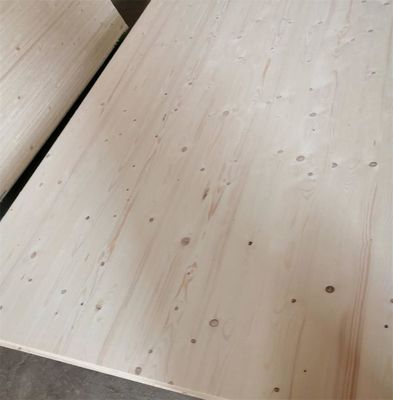 Contenu en humidité 8-12% surface lisse poncée bois d'épinette durable