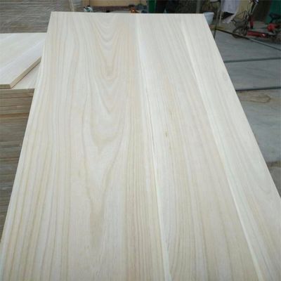 Design moderne 2440X1220 planche de bois massif de paulownia avec 280-310 kg/m3