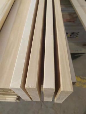 Atelier Planches en bois de peuplier avec une épaisseur de 3 mm à 50 mm Excellente durabilité