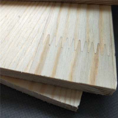 Des panneaux de joints en bois massif de pin personnalisés pour les pièces de rechange libres de meubles