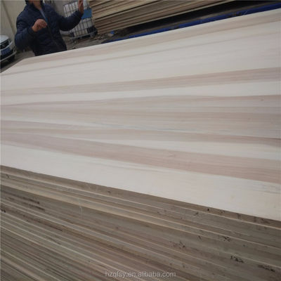 Pâte de peuplier blanchie d'origine 2440x1220 mm pour des panneaux de bois résistants