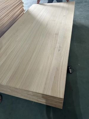 Planche de bois massif de bois naturel de paulownia feuille de bois pour les solutions de projet