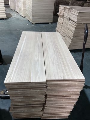 Panneau en bois massif au Brésil Paulownia Bois avec service après-vente 2440x1220 ou 1200x600