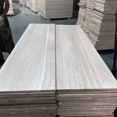 Taille personnalisée Paulownia AA Grade Solid Wood Board