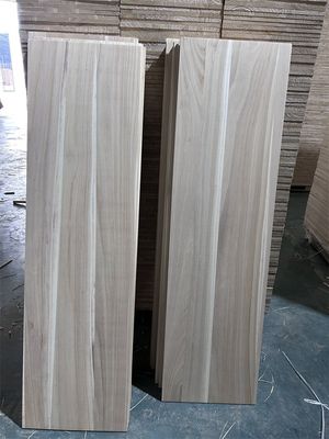 Pièces détachées gratuites Paulownia Planche de bois Paulownia Noyau de bois Contenu d'humidité 8%-12%