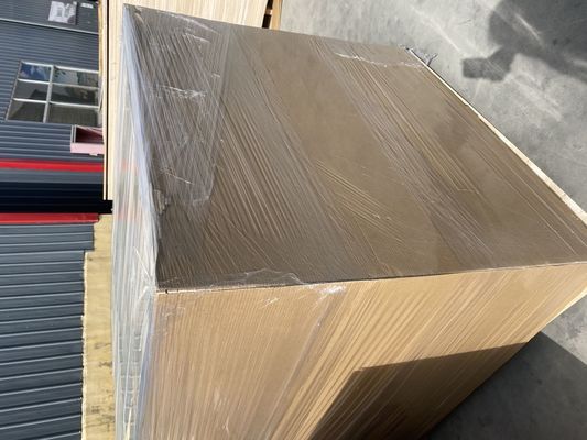 Planches de bois de paulownia avec une teneur en humidité d'échantillon libre de 8% à 12% Style de conception moderne