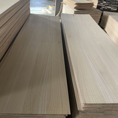 Fabrication de bois à la maison Densité 8 mm Planches de bois de paulownia avec une densité de 280 à 300 kg/m2