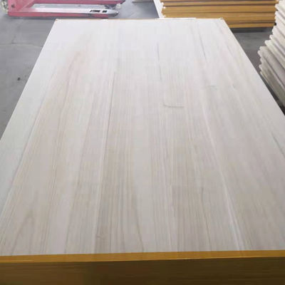 Planches en bois massif de qualité AB ou ABC Bois de paulownia pour des solutions écologiques