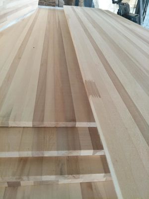 280 à 300 kg/m2 Densité Paulownia planches de noyau en bois feuilles de noyau pour colle environnementale E0/E1